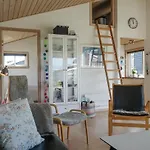 Beautiful In With 2 Bedrooms Gudhjem